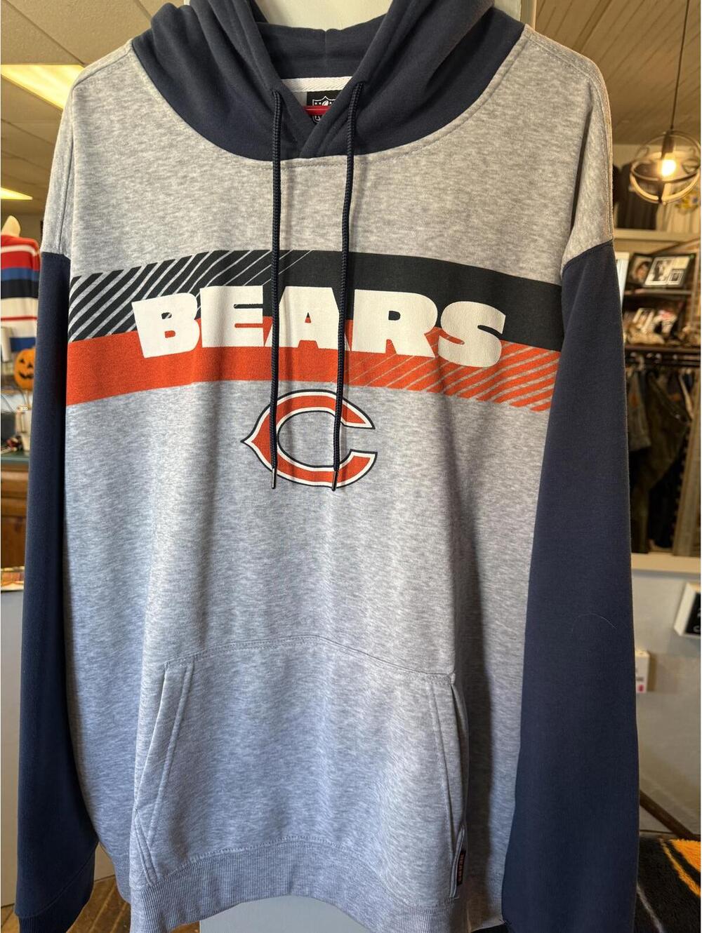 NWT Chicago Bears pullover hoodie NFL Team Apparel Medium